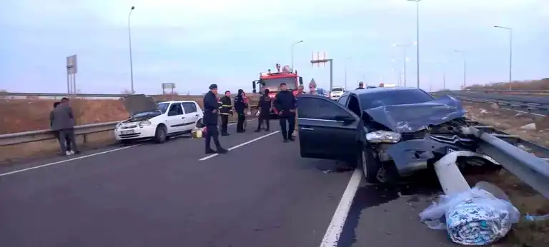 Şanlıurfa'da Çift Otomobil Kazası: 6 Yaralı